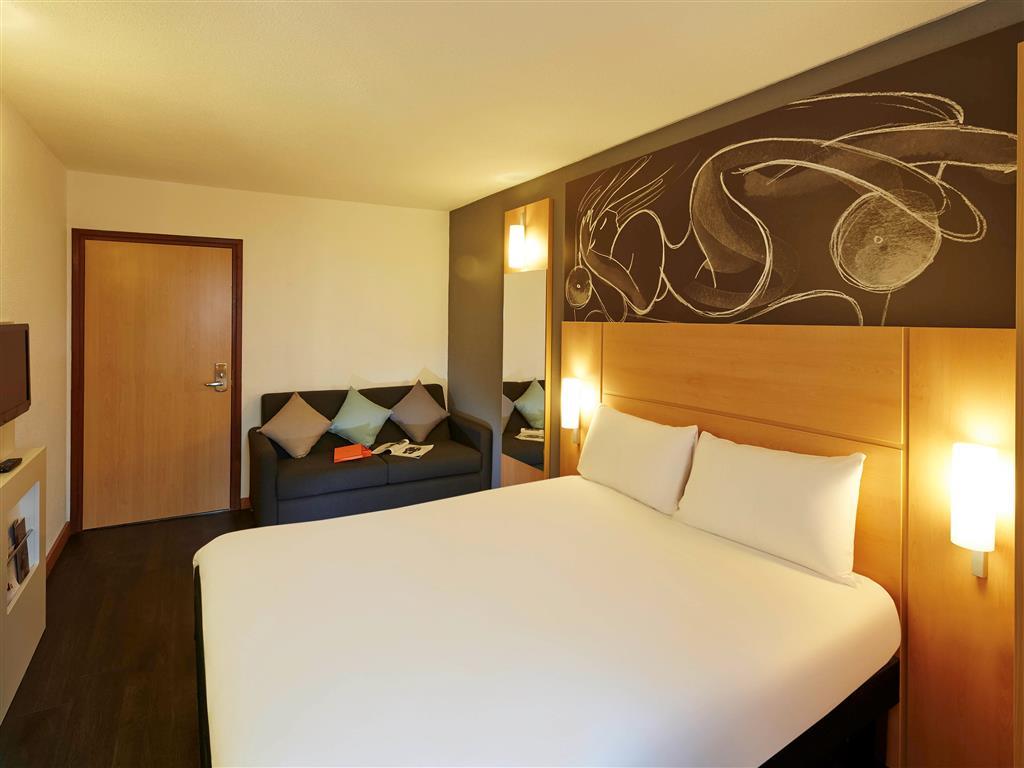 Ibis Centre