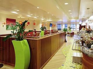Ibis Centre Hotel 3*