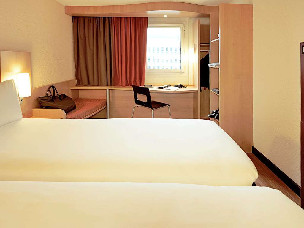 Ibis Centre 3*